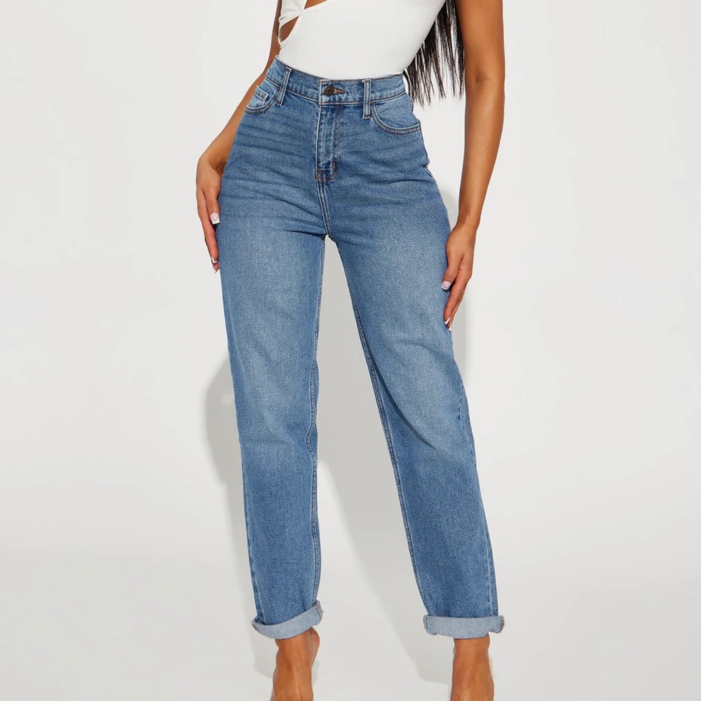 Medium wash denim jeans | size: 15